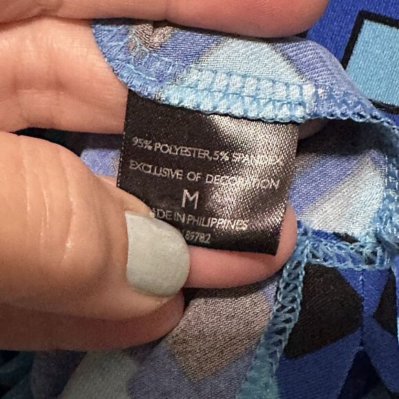 Josie Natori Popover Top Shirt M Stretch Knit Blue Geo Designer Long Sleeve NEW - Picture 7 of 11